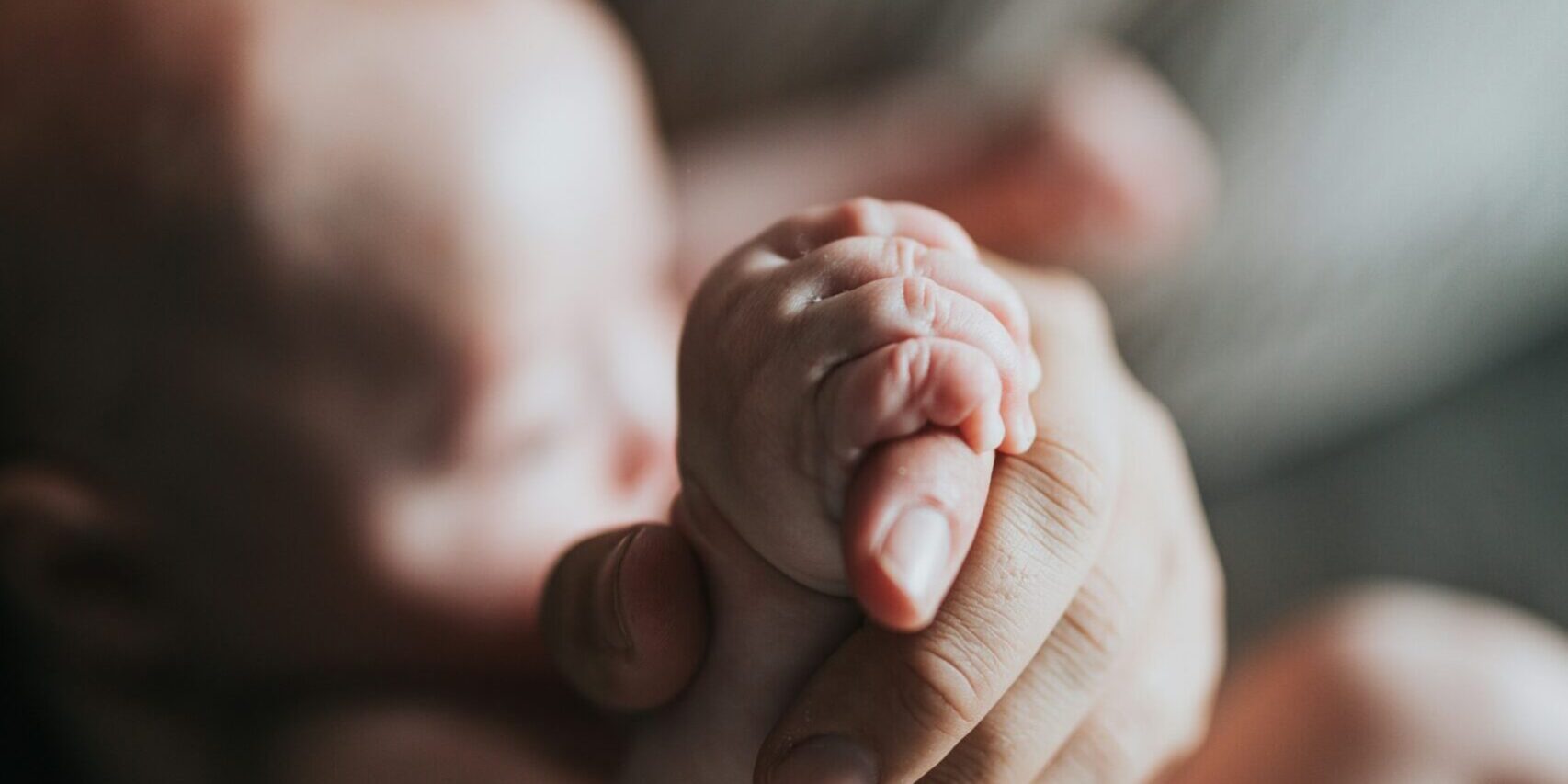 nathan-dumlao-EytWx3BOrwI-unsplash Maternés fast.txt